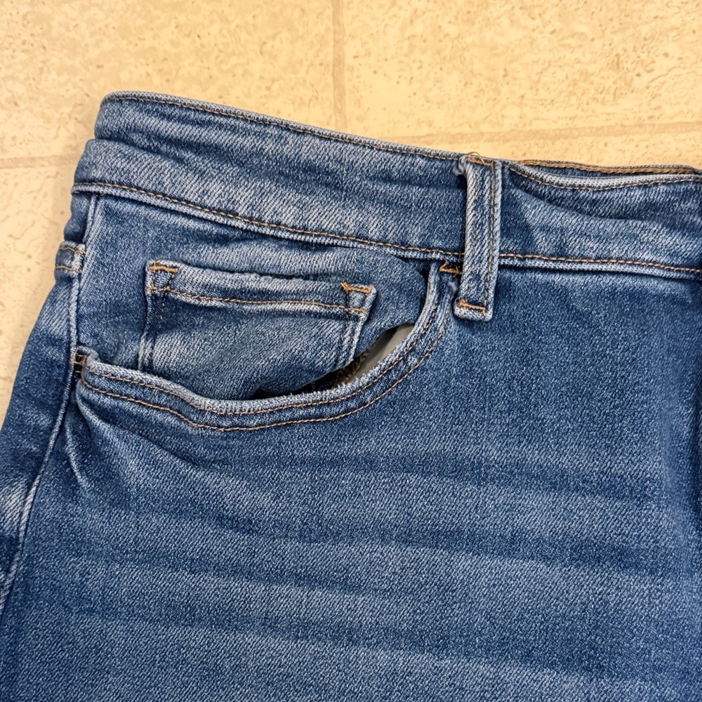Stylish Distressed Blue Jean Shorts - Picture 4 of 11